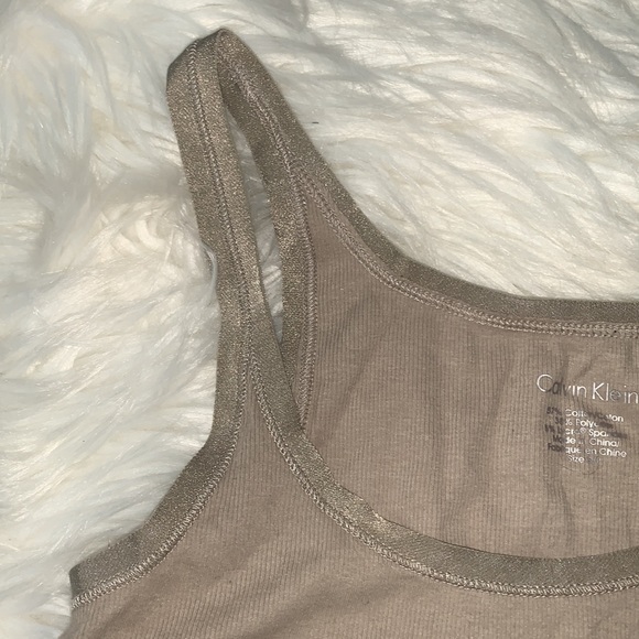 BNWT Calvin Klein ribbed strap tank top - Picture 3 of 3